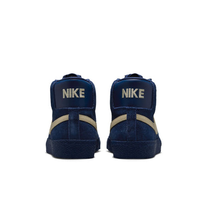 Zoom Blazer Mid